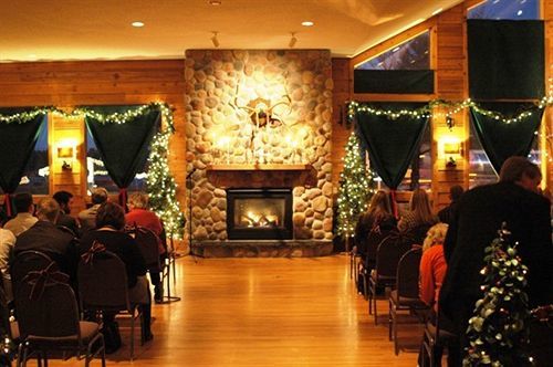 The Lodge At Crooked Lake Siren Exterior photo