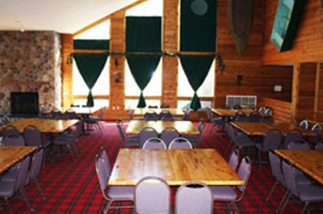The Lodge At Crooked Lake Siren Exterior photo